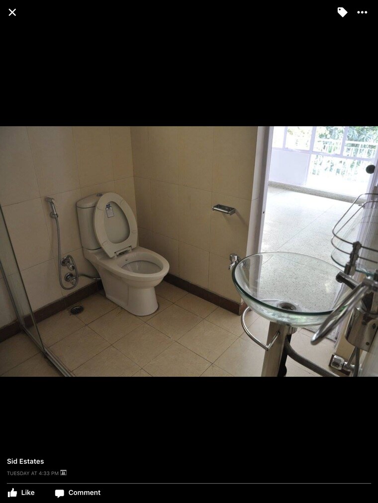 Bathroom, nizamuddin east 3 Bedroom 1450 Sq.Ft. Apartment In Nizamuddin East Delhi 9869302