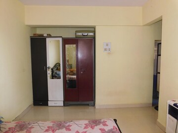 Room in 3 BHK Apartment at Cosmos Park, Ghodbunder Road – for Rent