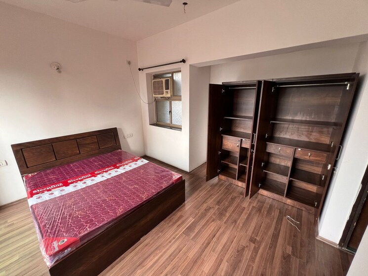 Bedroom, hubtown-greenwoods 3 Bedroom 1000 Sq.Ft. Apartment In Vartak Nagar Thane 9869427