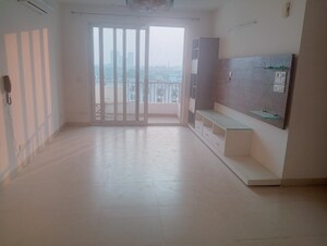 Room in 3.5 BHK Apartment at Bestech Park View City 1, Sector 48 – for Rent