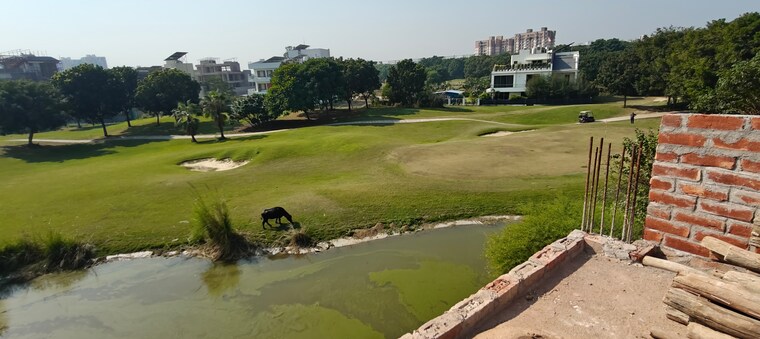 Garden, sushant golf city  2417 Sq.Ft. Plot In Sushant Golf City Lucknow 9869528