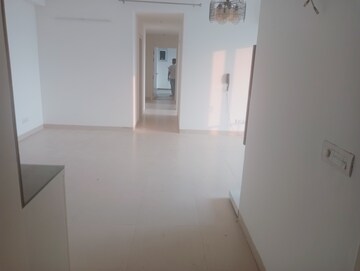 Room in 3.5 BHK Apartment at Bestech Park View City 1, Sector 48 – for Rent