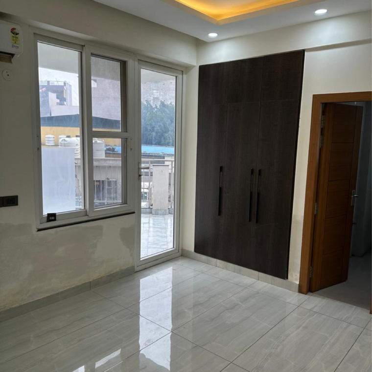 Room, ram-shanti-apartment 3 Bedroom 1900 Sq.Ft. Apartment In Sector 52 Gurgaon 9869676