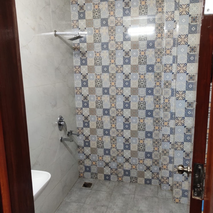 Bathroom, sector 105 2 Bedroom 900 Sq.Ft. Independent House In Sector 105 Noida 9869810