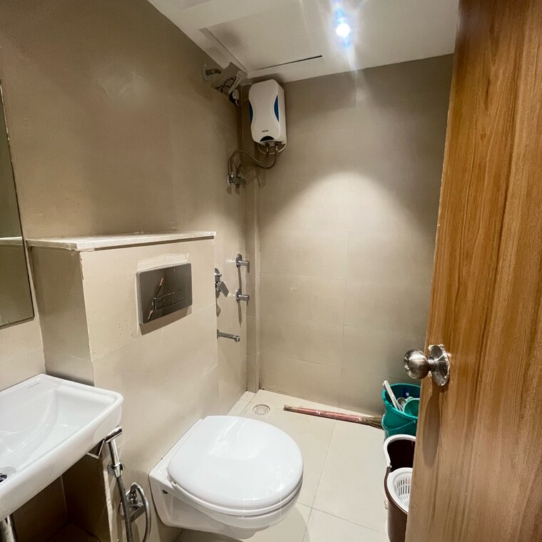 Attached Bathroom, a-and-o-realty-eminente 1 Bedroom 373 Sq.Ft. Apartment In Dahisar East Mumbai 9869681