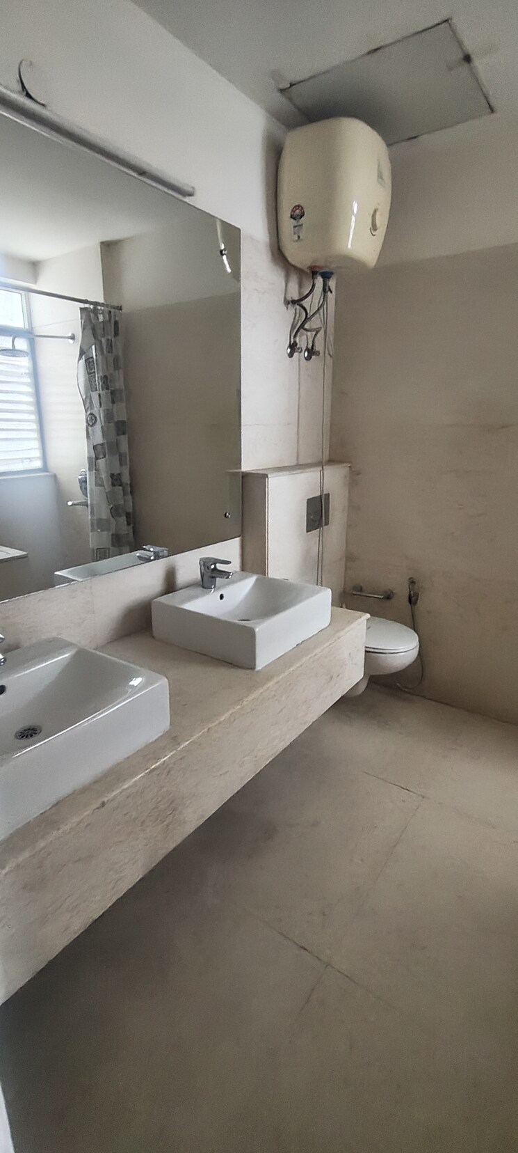 Bathroom, emaar-mgf-the-palm-drive-villas 4 Bedroom 4200 Sq.Ft. Penthouse In Sector 66 Gurgaon 9870305