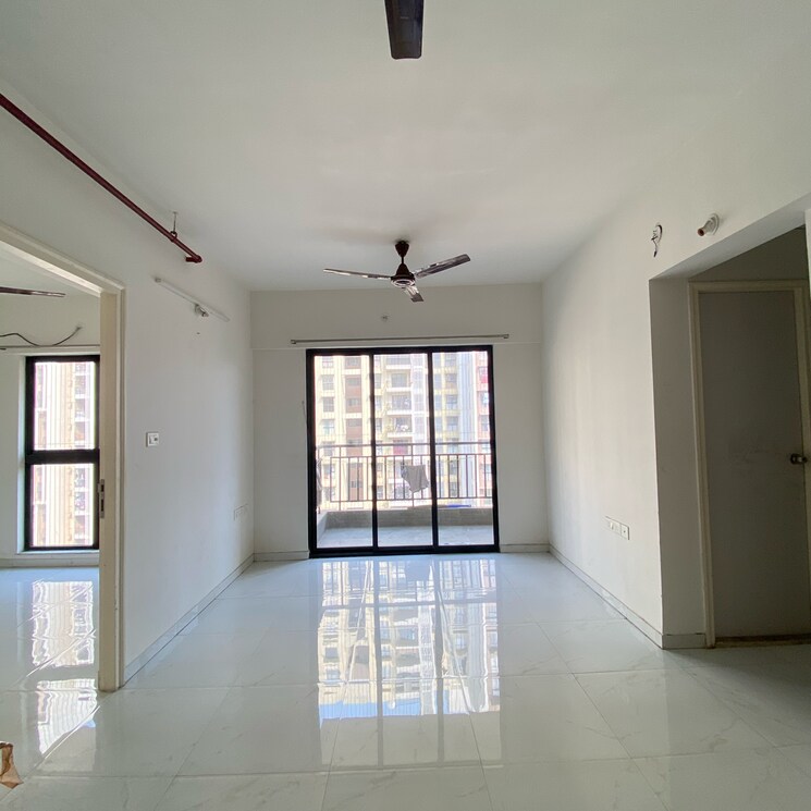 Cover Image, runwal-gardens-phase-i 1 Bedroom 470 Sq.Ft. Apartment In Bhadra Nagar Thane 9872163