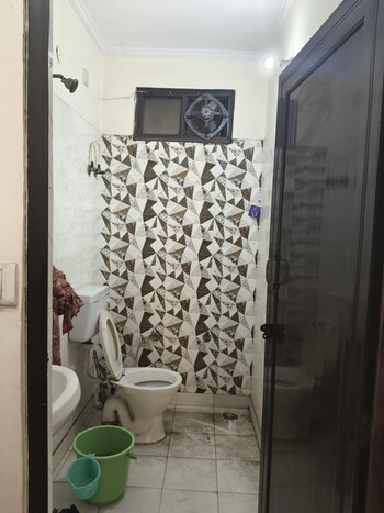 1 BHK Builder Floor for Rent in Nirman Vihar, Delhi