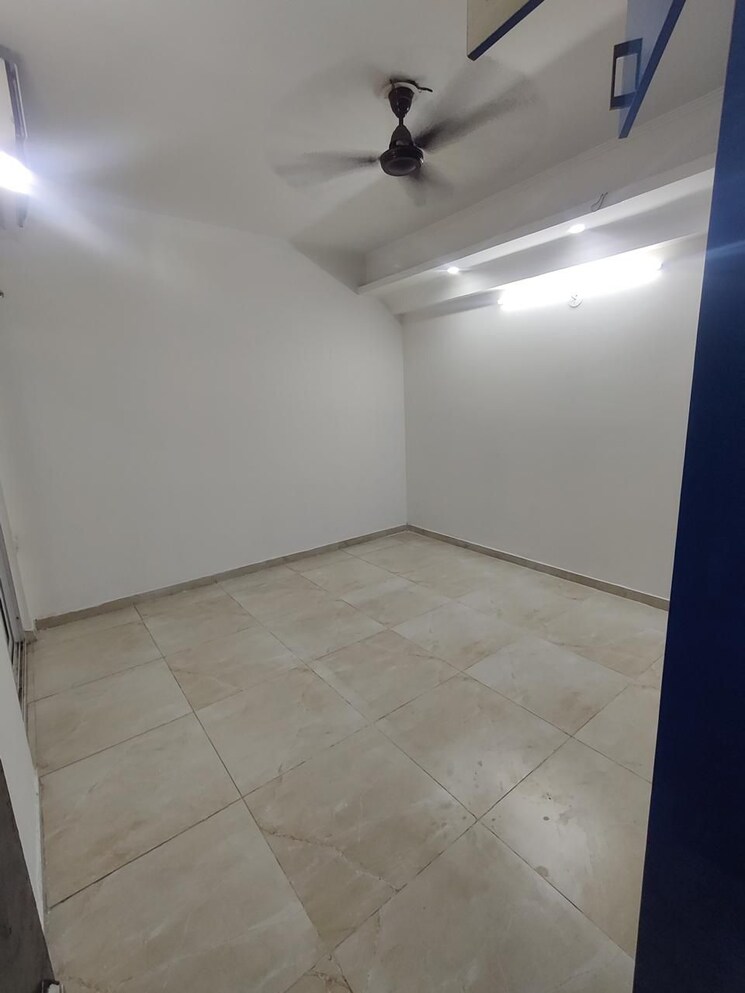 Cover Image, amrapali-crystal-homes 3 Bedroom 2140 Sq.Ft. Apartment In Sector 76 Noida 9849025