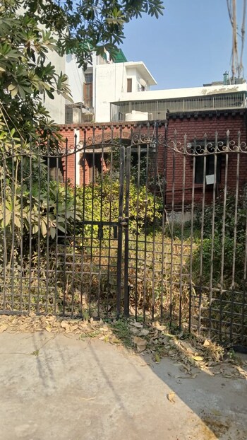 Plot for Sale in Sector 41, Noida