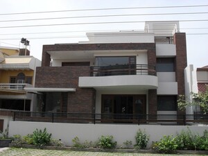 1 BHK Independent House – Exterior View View at Sector 4 - for Rent