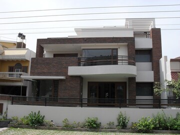 1 BHK Independent House – Exterior View View at Sector 4 - for Rent