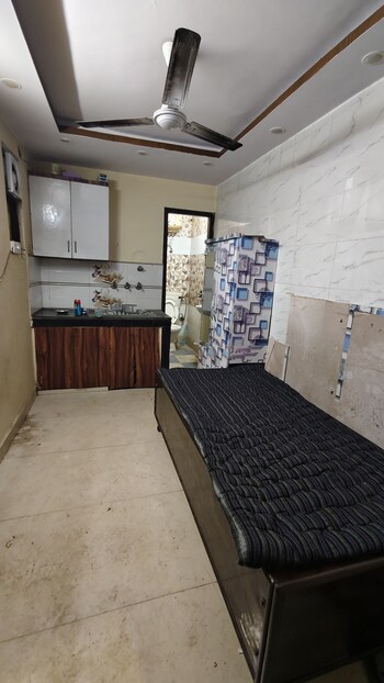 1 RK Builder Floor for Rent in Govindpuri, Delhi