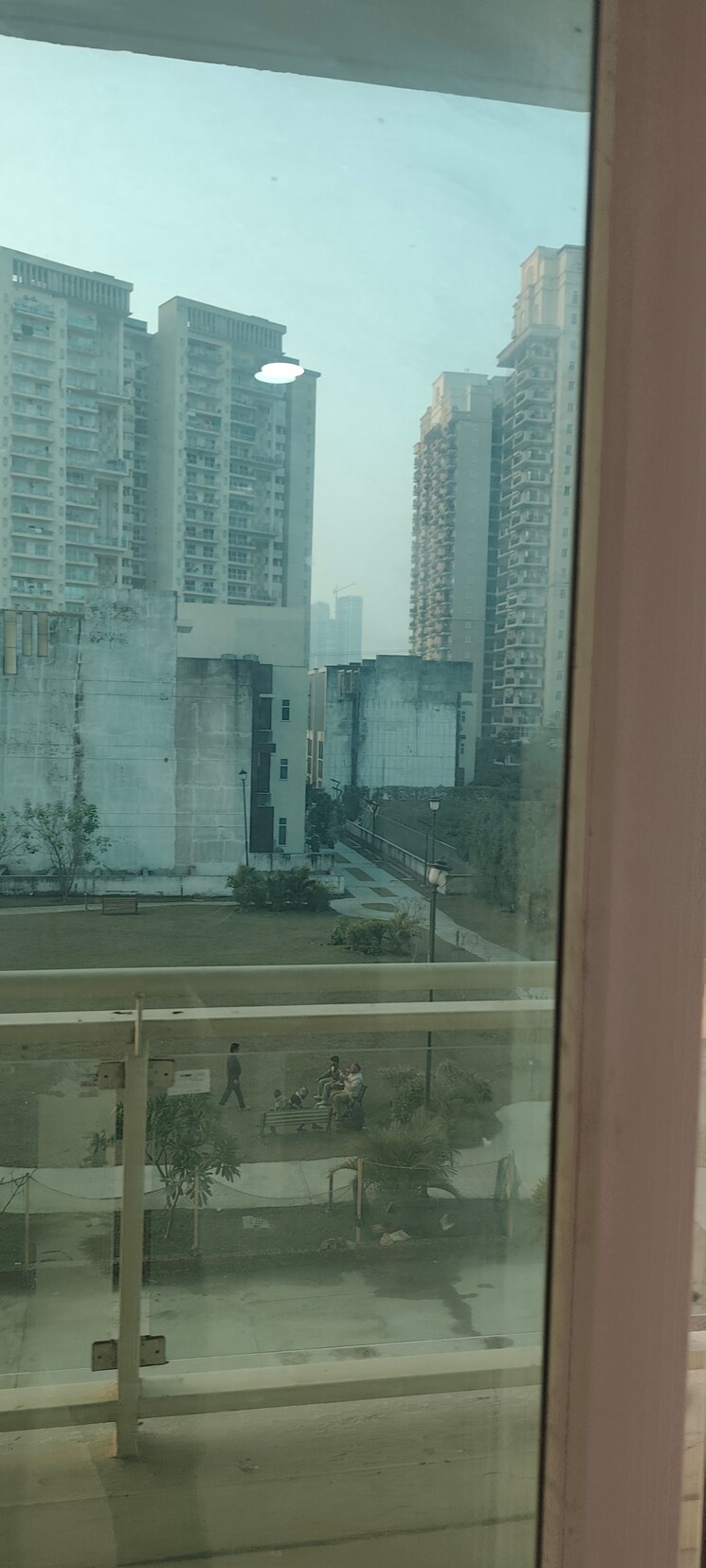 Bathroom, mahagun-meadows 3 Bedroom 1760 Sq.Ft. Apartment In Sector 150 Noida 9877011