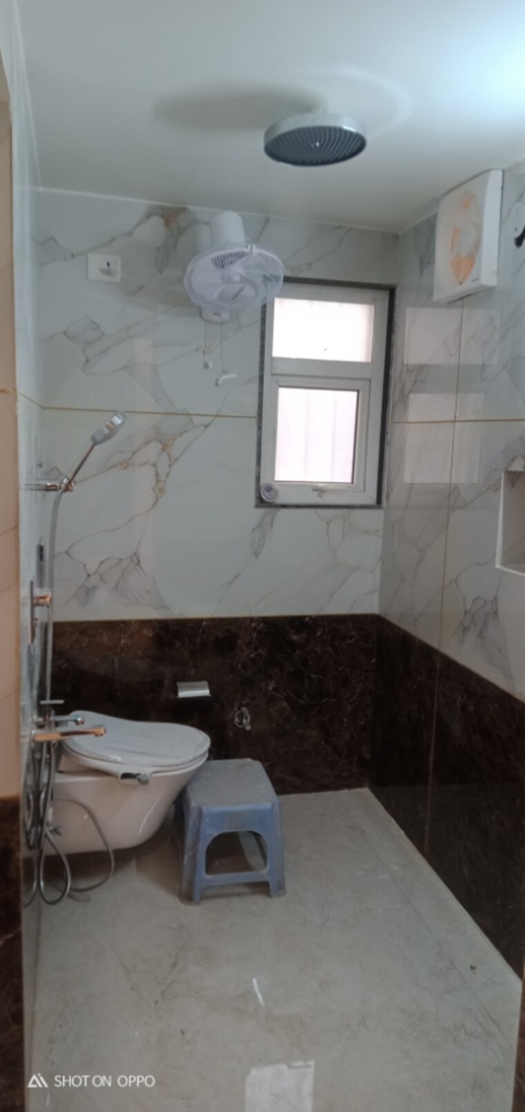 Attached Bathroom, vasant kunj 3 Bedroom 2000 Sq.Ft. Apartment In Vasant Kunj Delhi 9878935