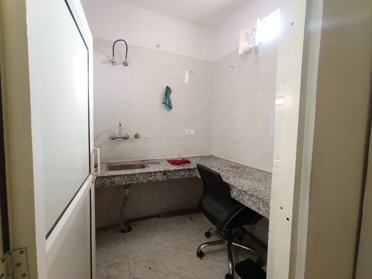 Bathroom, sector 2 Commercial Office Space 2120 Sq.Ft. In Sector 2 Noida 9878940