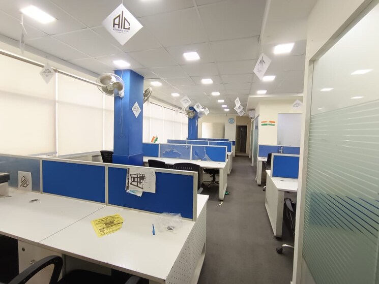 Team Area, sector 2 Commercial Office Space 2120 Sq.Ft. In Sector 2 Noida 9878940