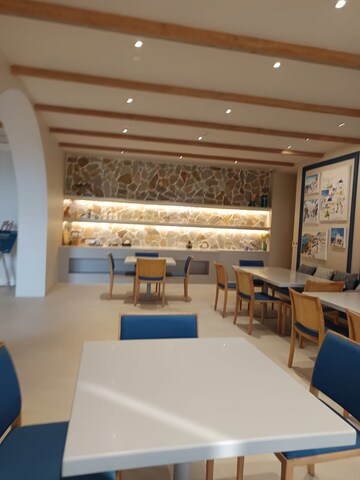  3 BHK Apartment at Wave Amore, Sector 32 – for Rent