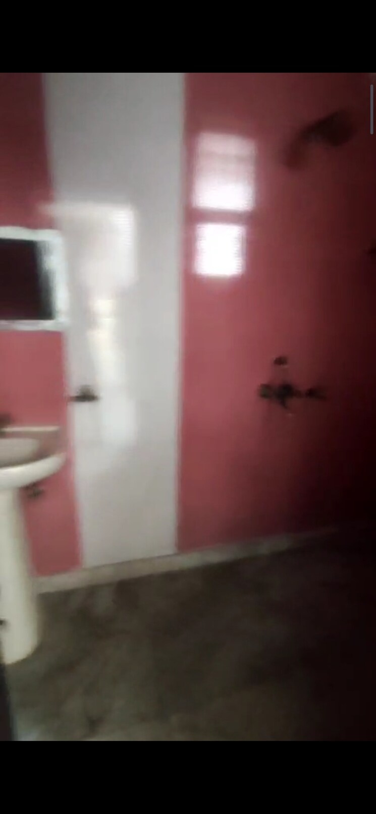 Bathroom, sector 37 3 Bedroom 200 Sq.Yd. Builder Floor In Sector 37 Faridabad 9879044