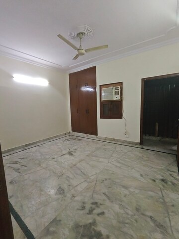 Room in 2 BHK Builder Floor at Gurjar Ki Thadi – for Sale