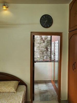 Room in 2 BHK Apartment at Dudhsagar Apartment, Goregaon East – for Rent