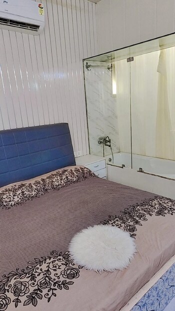 2.5 BHK Builder Floor for Rent in Vasant Vihar, Delhi