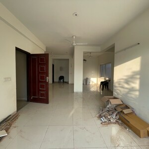 Building Lobby in 3 BHK Builder Floor at BPTP Amstoria, Sector 102 – for Rent