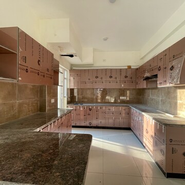 Kitchen in 3 BHK Builder Floor at BPTP Amstoria, Sector 102 – for Rent
