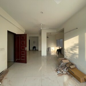 Building Lobby in 3 BHK Builder Floor at BPTP Amstoria, Sector 102 – for Rent