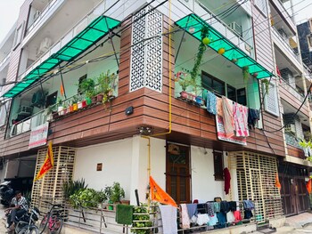 3 BHK Builder Floor for Sale in Vasundhara Sector 1, Ghaziabad