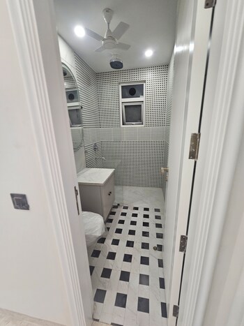 3 BHK Builder Floor for Sale in Surajmal Vihar, Delhi