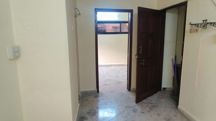 Room, vakola 1 Bedroom 358 Sq.Ft. Apartment In Vakola Mumbai 9886096