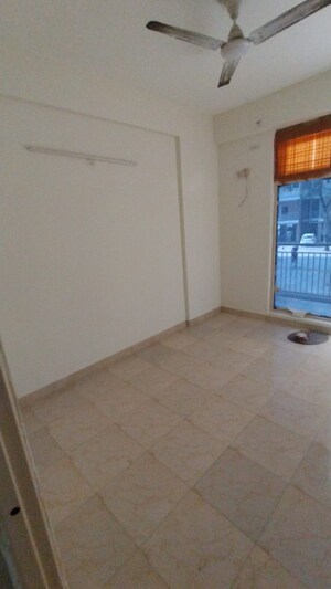 Room in 2 BHK Apartment at Adore Happy Homes, Sector 86 – for Rent