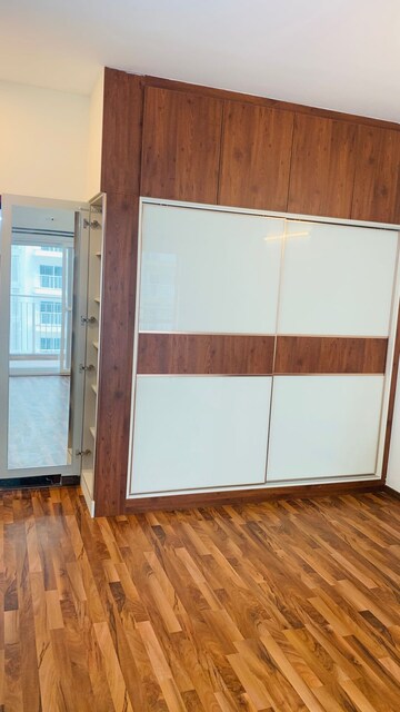 Room in 3 BHK Apartment at L&T Raintree Boulevard, Hebbal – for Rent