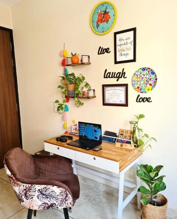 Furnished Amenities in  Pg at Vibhuti Khand – for Rent