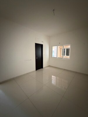 Room in 2 BHK Apartment at Rajapushpa Imperia, Tellapur – for Sale
