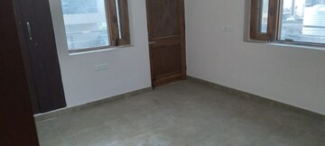 Room in 3 BHK Independent House at Sector 7 – for Rent