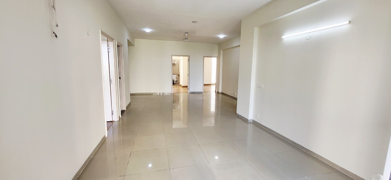 4 BHK + Servant Room Apartment For Rent in Emaar Palm Hills