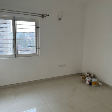 Room in 3 BHK Apartment at Century Breeze, Yelahanaka Af Road – for Sale