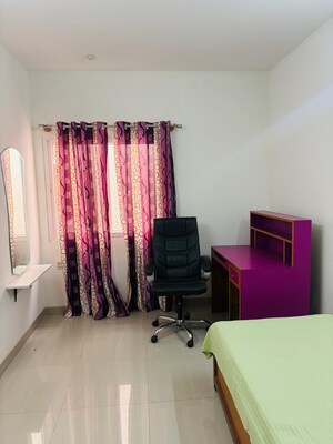 Room in 3 BHK Apartment at Nitesh Central Park, Bellary Road – for Rent