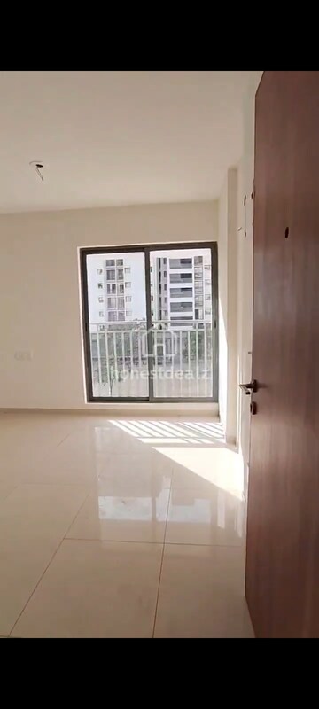 Room in 1 BHK Apartment at Adani Archway, Jagatpur – for Rent