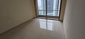 Room in 3 BHK Apartment at Prestige Siesta, Mulund West – for Rent
