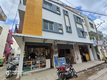 6+ BHK Builder Floor for Sale in Thanisandra, Bangalore