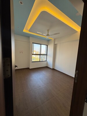 Room in 2 BHK Apartment at Lodha Bella Vita, Nibm Road – for Rent