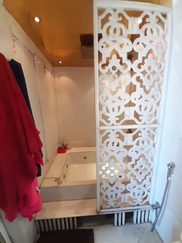 Bathroom in 2 BHK Apartment at Daulat Shirin CHS, Colaba – for Sale