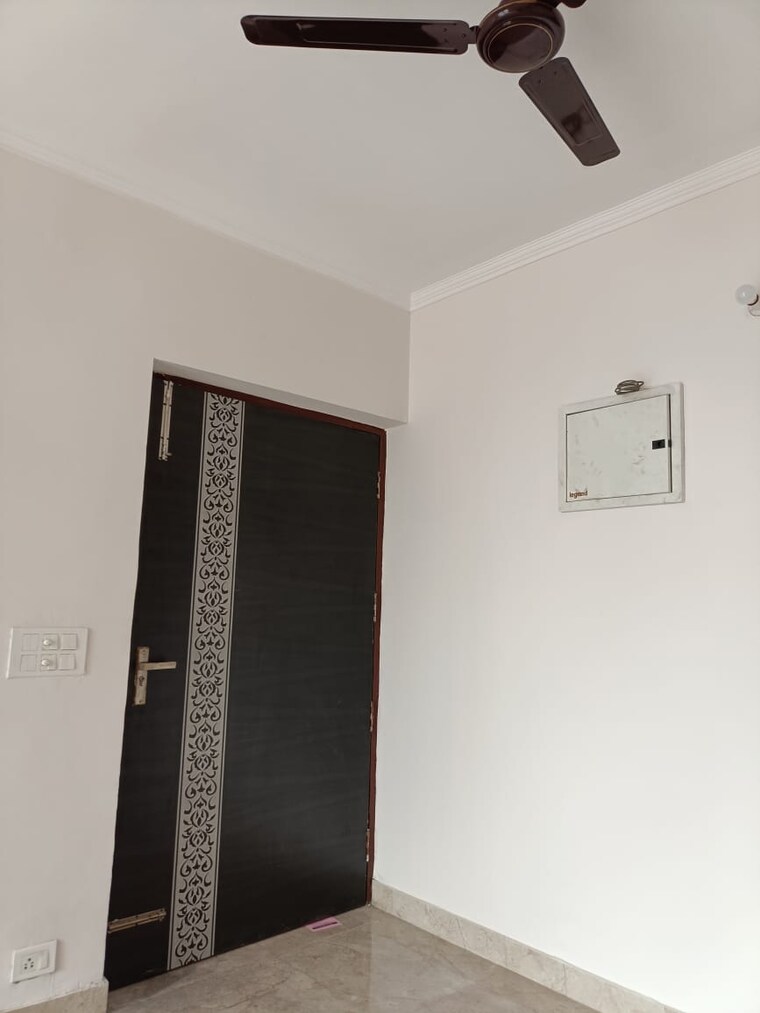 Room, amrapali-leisure-park 2.5 Bedroom 1225 Sq.Ft. Apartment In Amrapali Leisure Valley Greater Noida 9894639