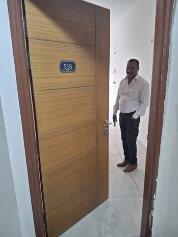 Omaxe Hazratganj