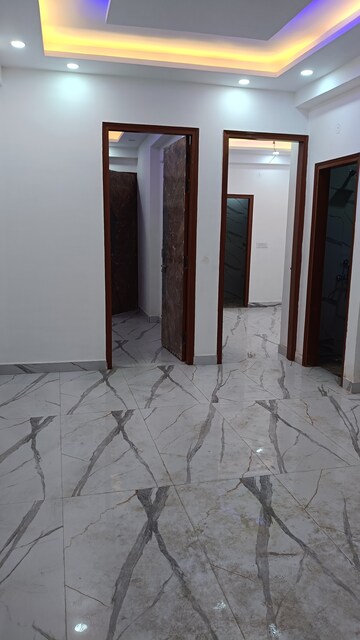 Building Lobby in 2 BHK Builder Floor at Shalimar Garden Extension I – for Sale