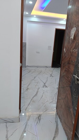 Room in 2 BHK Builder Floor at Shalimar Garden Extension I – for Sale