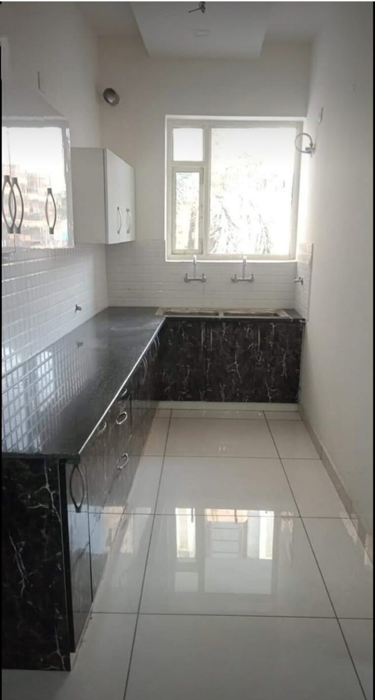 Kitchen, vineet khand Pg For Girls In Vineet Khand 9895914